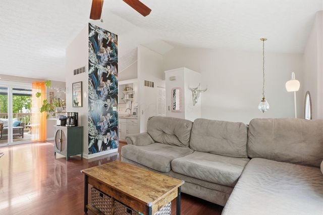 6457 Mountaineer Trail Court, Reynoldsburg, OH 43068