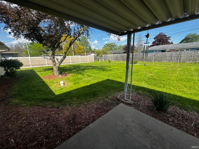 7230 Penrose Drive, Fort Wayne, IN 46835