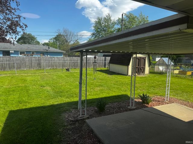 7230 Penrose Drive, Fort Wayne, IN 46835