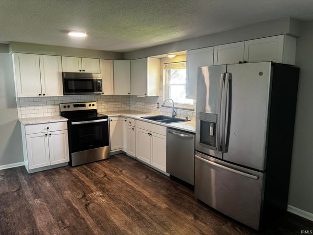 7230 Penrose Drive, Fort Wayne, IN 46835
