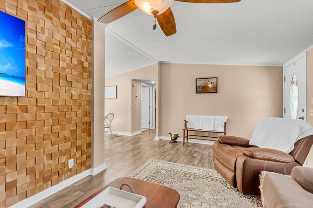 185 Catamount Road, Holly Hill, SC 29059