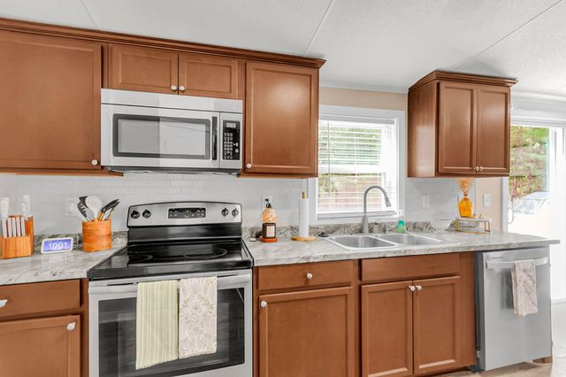 185 Catamount Road, Holly Hill, SC 29059