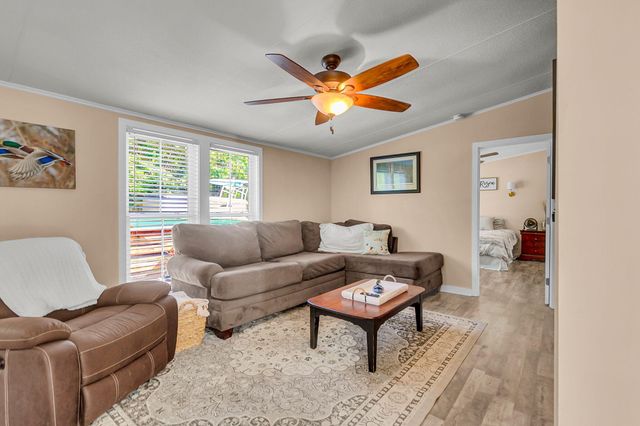 185 Catamount Road, Holly Hill, SC 29059