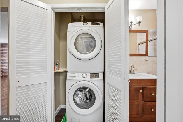 629 W LYNFIELD DR, Rockville, MD 20850