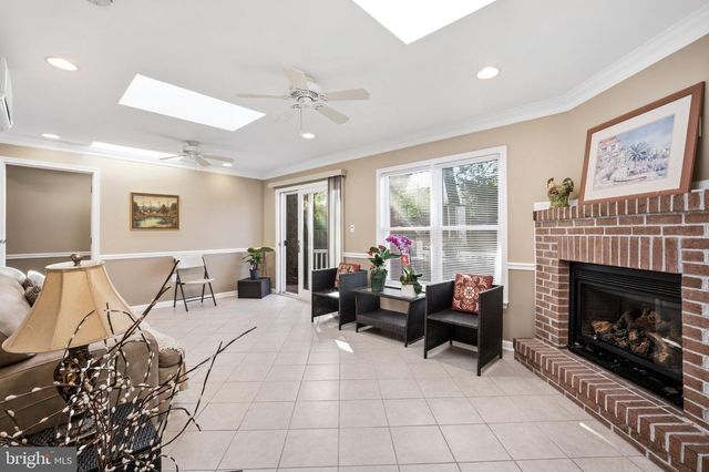 629 W LYNFIELD DR, Rockville, MD 20850