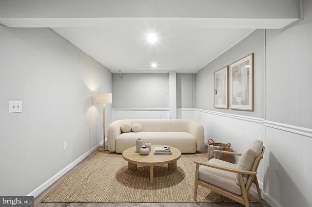 629 W LYNFIELD DR, Rockville, MD 20850