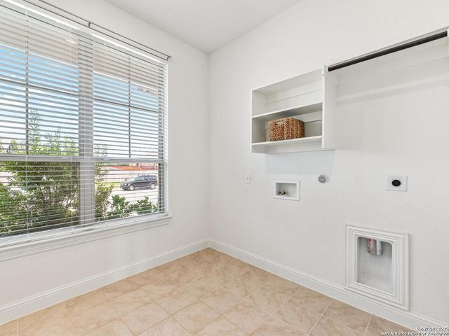 102 Haverton, Boerne, TX 78006