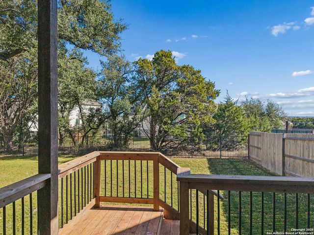 102 Haverton, Boerne, TX 78006