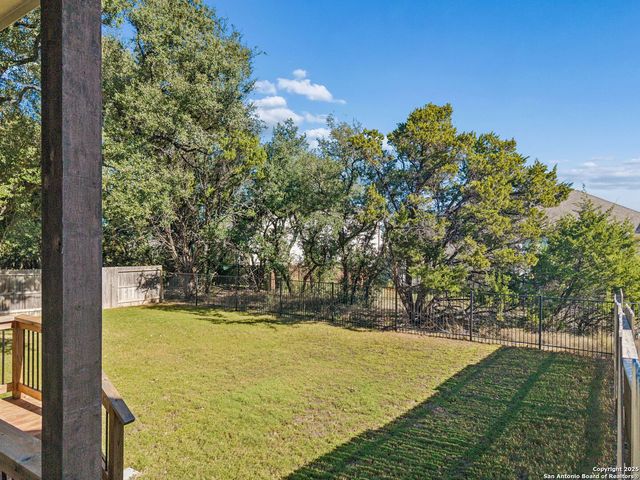 102 Haverton, Boerne, TX 78006