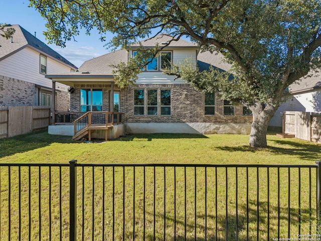 102 Haverton, Boerne, TX 78006