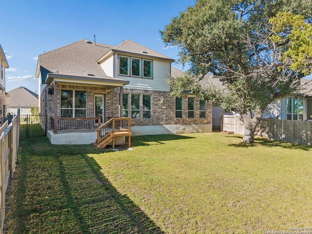 102 Haverton, Boerne, TX 78006