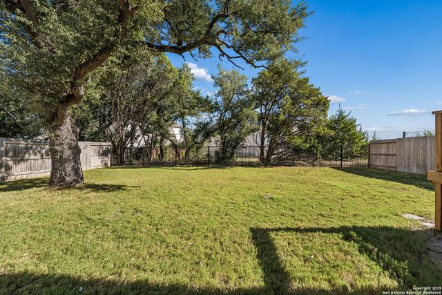 102 Haverton, Boerne, TX 78006