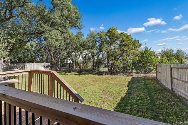 102 Haverton, Boerne, TX 78006