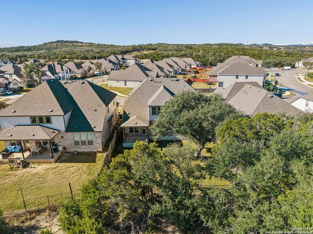 102 Haverton, Boerne, TX 78006