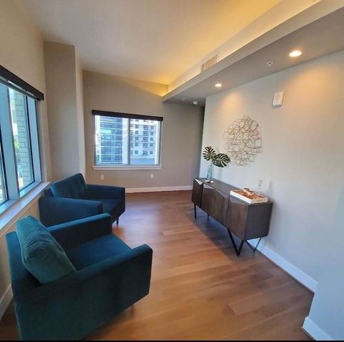 2323 N Akard Street 1501, Dallas, TX 75201