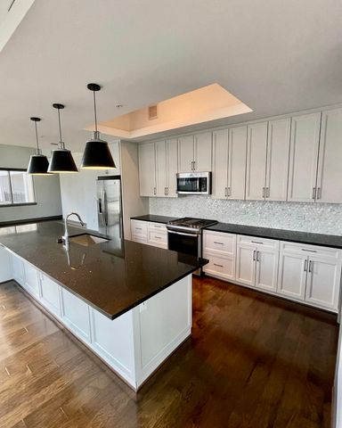 2323 N Akard Street 1501, Dallas, TX 75201