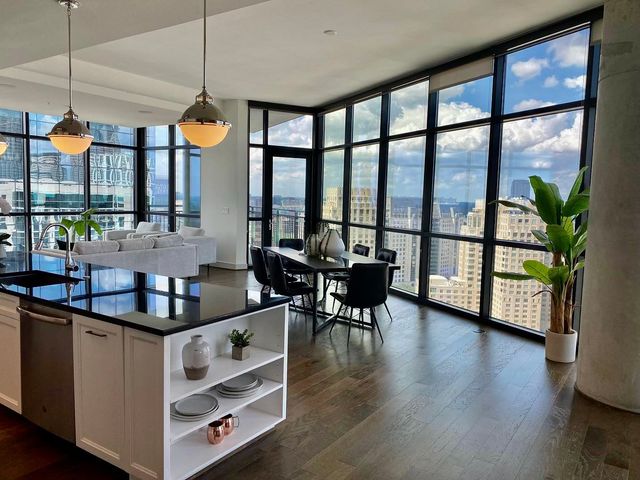 2323 N Akard Street 1501, Dallas, TX 75201