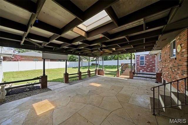 8700 S Laclede Station Road, Unincorporated, MO 63123