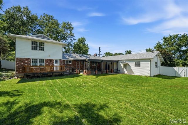 8700 S Laclede Station Road, Unincorporated, MO 63123
