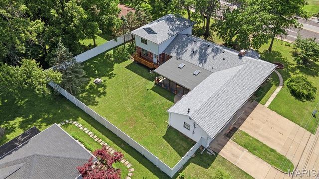 8700 S Laclede Station Road, Unincorporated, MO 63123