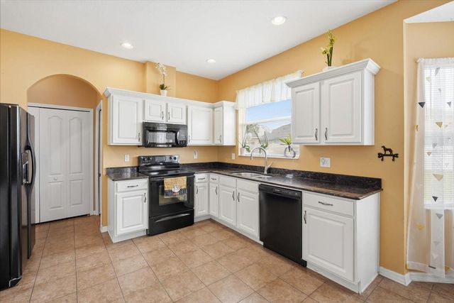 408 STONE BRIAR DRIVE, Ruskin, FL 33570