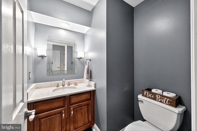 339 COBBLESTONE LN, Lancaster, PA 17601