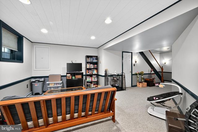 339 COBBLESTONE LN, Lancaster, PA 17601