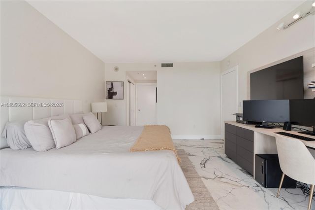 3400 SW 27th Ave 605, Miami, FL 33133