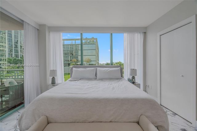3400 SW 27th Ave 605, Miami, FL 33133