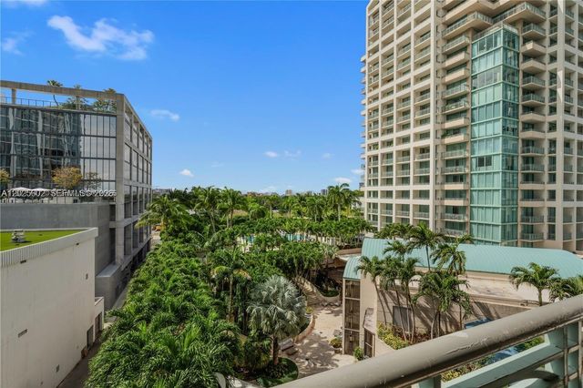 3400 SW 27th Ave 605, Miami, FL 33133