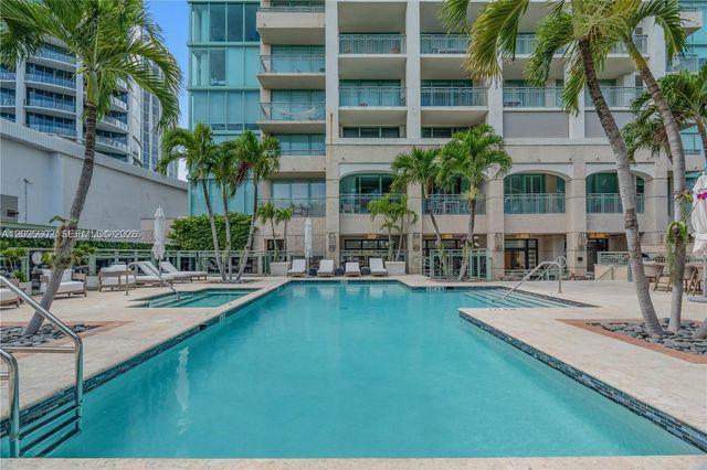 3400 SW 27th Ave 605, Miami, FL 33133