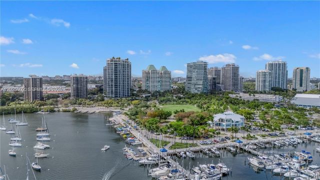 3400 SW 27th Ave 605, Miami, FL 33133