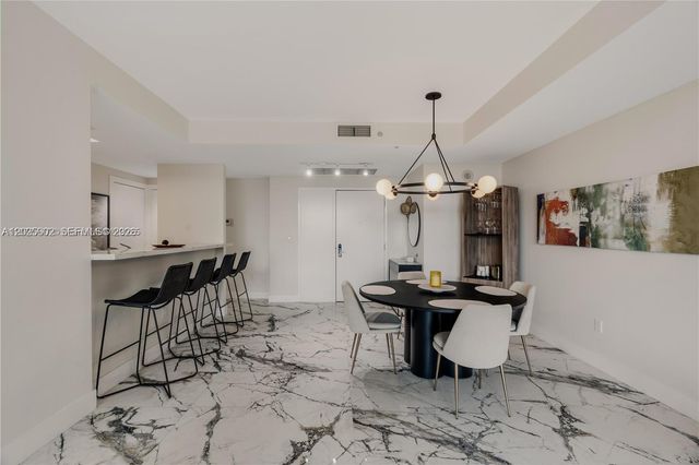 3400 SW 27th Ave 605, Miami, FL 33133