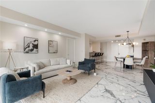 3400 SW 27th Ave 605, Miami, FL 33133