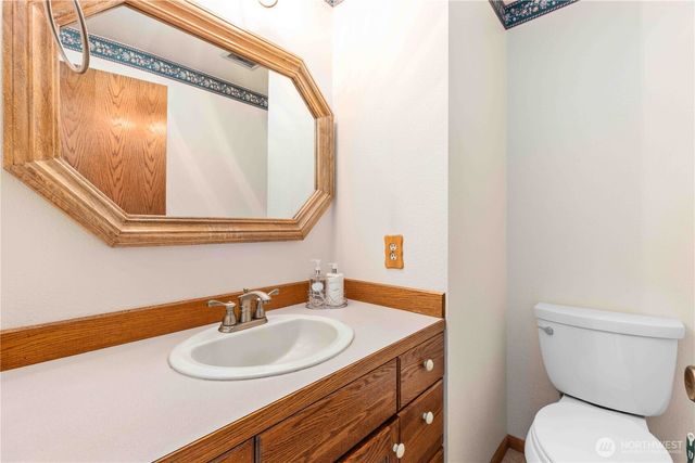 2222 NE Lexington Drive, Bremerton, WA 98311