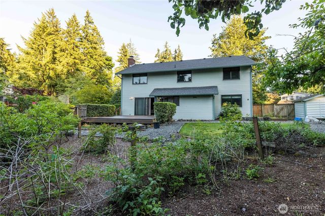 2222 NE Lexington Drive, Bremerton, WA 98311