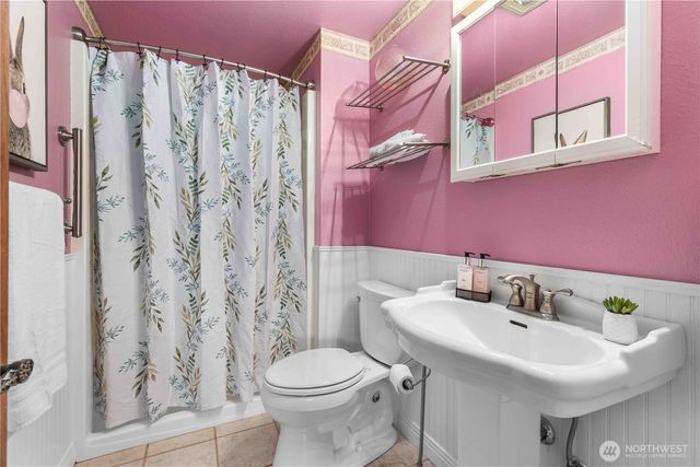 2222 NE Lexington Drive, Bremerton, WA 98311