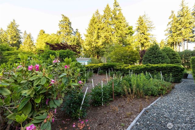 2222 NE Lexington Drive, Bremerton, WA 98311