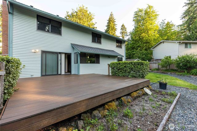 2222 NE Lexington Drive, Bremerton, WA 98311