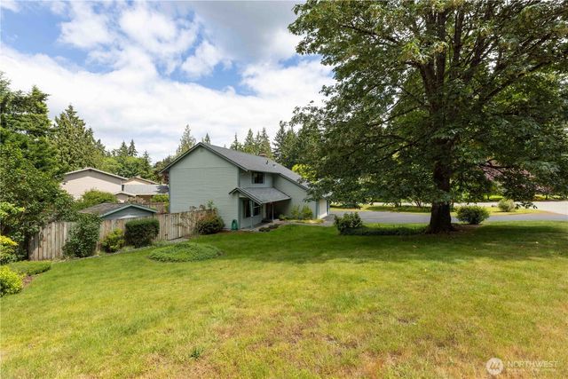 2222 NE Lexington Drive, Bremerton, WA 98311