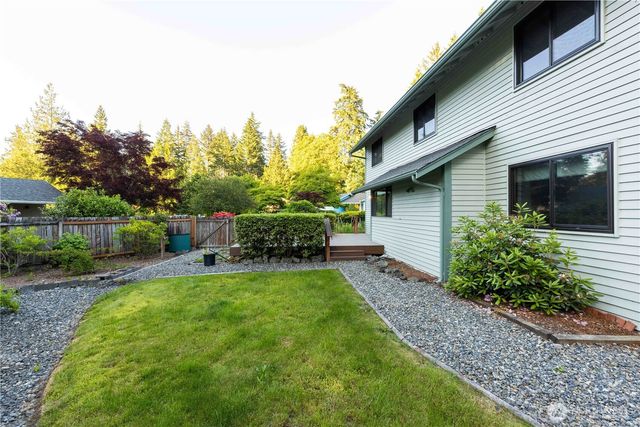 2222 NE Lexington Drive, Bremerton, WA 98311