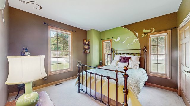 1527 Lexington Circle, Schaumburg, IL 60173