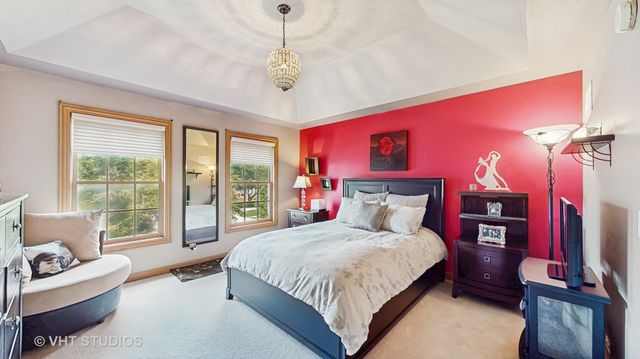 1527 Lexington Circle, Schaumburg, IL 60173