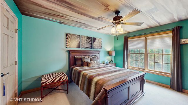 1527 Lexington Circle, Schaumburg, IL 60173