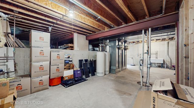 1527 Lexington Circle, Schaumburg, IL 60173