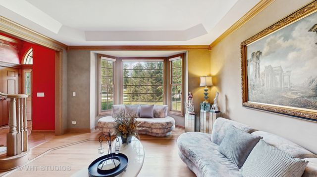 1527 Lexington Circle, Schaumburg, IL 60173