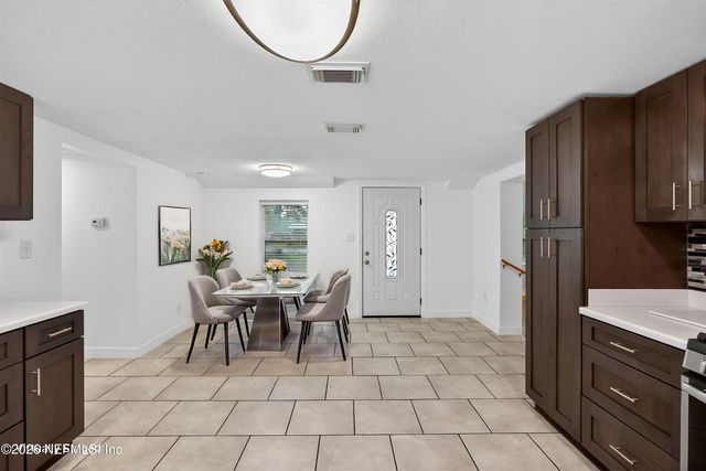 1619 HAMMOND Boulevard, Jacksonville, FL 32221
