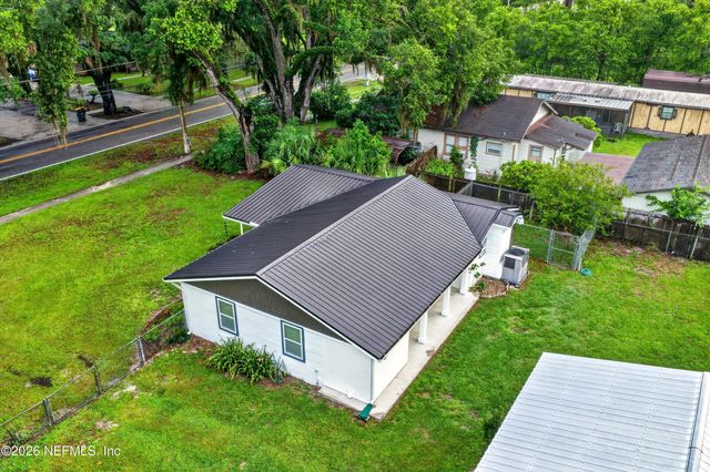 1619 HAMMOND Boulevard, Jacksonville, FL 32221