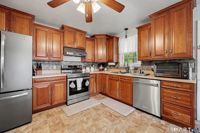 146 Manchester Avenue, Waterbury, CT 06705