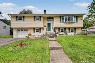 146 Manchester Avenue, Waterbury, CT 06705